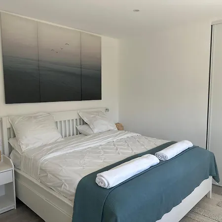 Luxurious 3bedroom 2 Bath 110 M Adjoining Martinez Beachfront Apartment Cannes