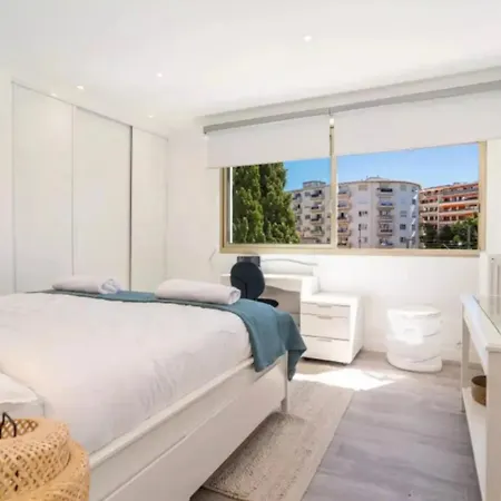 Luxurious 3bedroom 2 Bath 110 M Adjoining Martinez Beachfront
