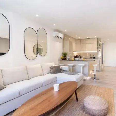 Luxurious 3bedroom 2 Bath 110 M Adjoining Martinez Beachfront Apartment